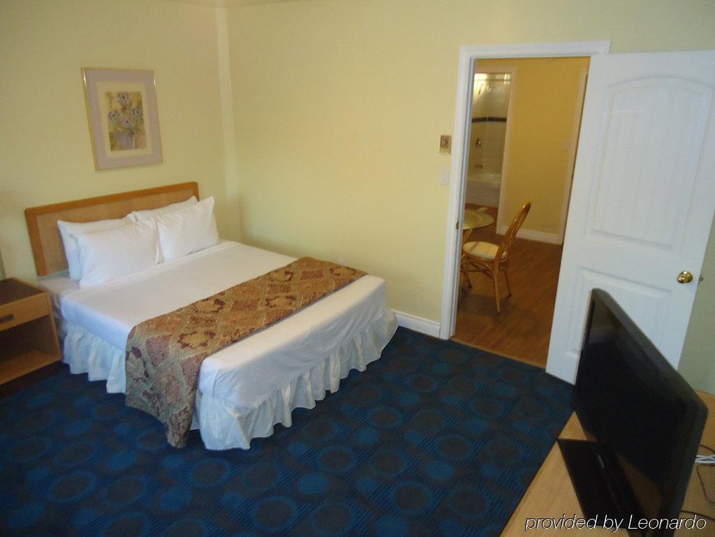 קינגסטון Bayside Inn & Waterfront Suites מראה חיצוני תמונה
