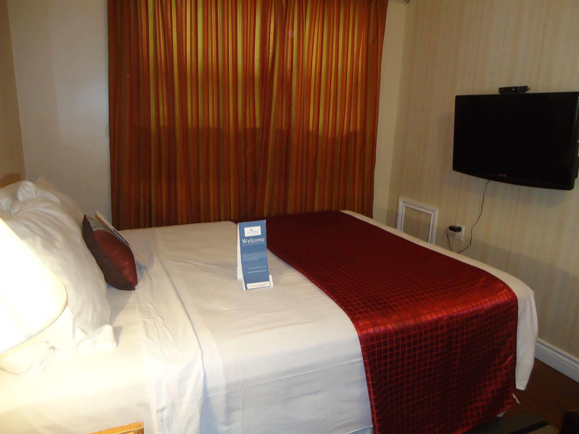 קינגסטון Bayside Inn & Waterfront Suites מראה חיצוני תמונה
