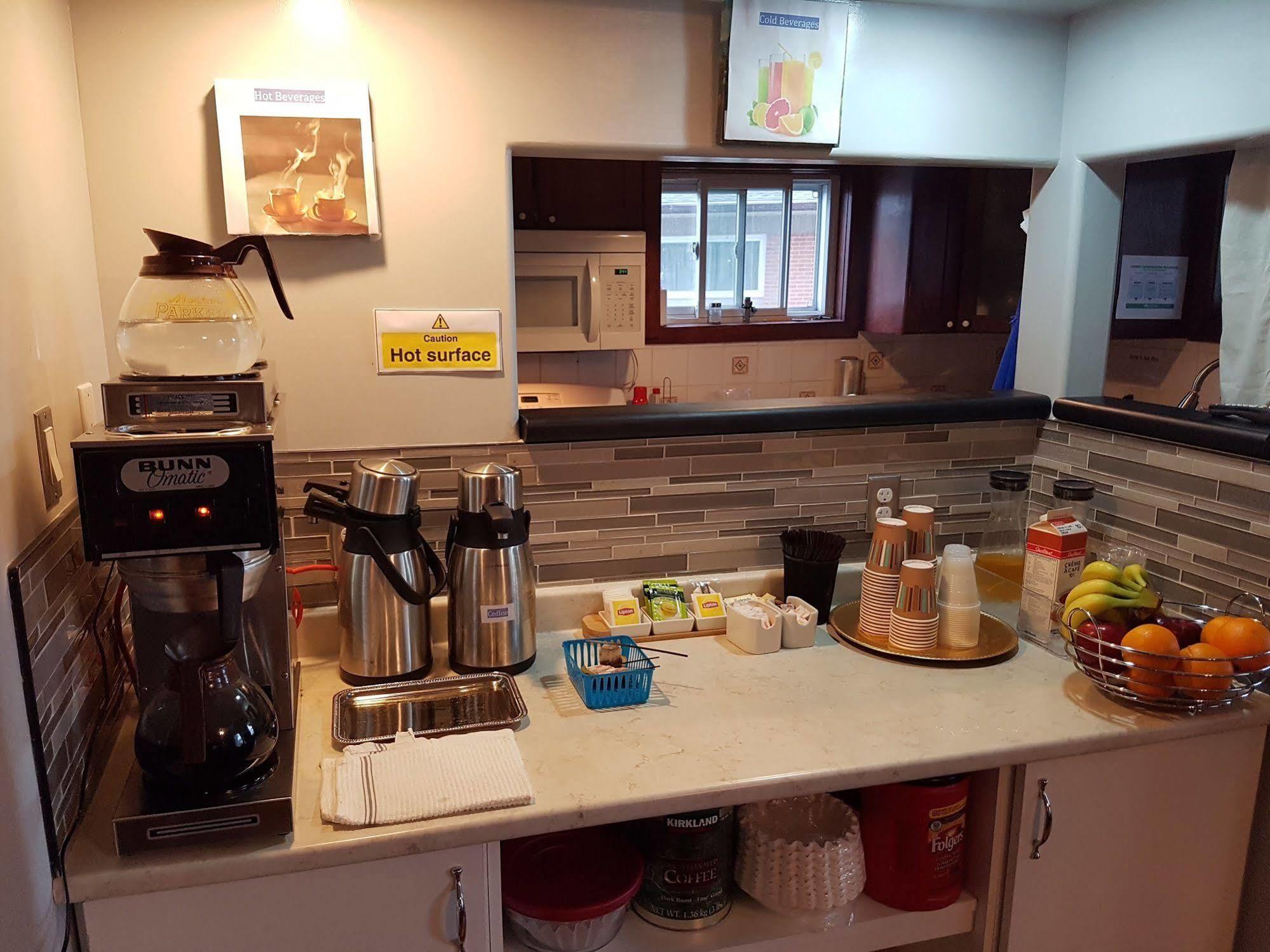 קינגסטון Bayside Inn & Waterfront Suites מראה חיצוני תמונה